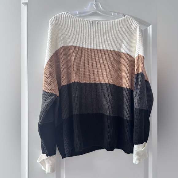 French Connection Sweater - White, Tan, and Black - Picture 6 of 6